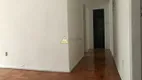 Foto 2 de Apartamento com 2 Quartos à venda, 70m² em Vila Hamburguesa, São Paulo