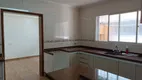 Foto 2 de Casa com 4 Quartos à venda, 300m² em Parque Erasmo Assuncao, Santo André