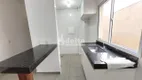Foto 13 de Apartamento com 2 Quartos para alugar, 60m² em Santa Mônica, Uberlândia