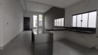 Foto 2 de Casa com 3 Quartos à venda, 166m² em Novo Mundo, Uberlândia