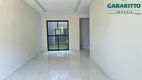 Foto 3 de Sobrado com 3 Quartos à venda, 162m² em Uberaba, Curitiba