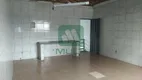 Foto 11 de Casa com 1 Quarto para alugar, 180m² em Segismundo Pereira, Uberlândia