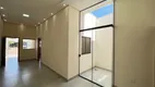 Foto 2 de Casa com 3 Quartos à venda, 80m² em Loteamento Chamonix, Londrina