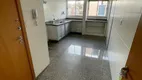 Foto 16 de Apartamento com 4 Quartos à venda, 115m² em Sagrada Família, Belo Horizonte