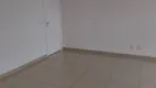 Foto 3 de Apartamento com 2 Quartos à venda, 53m² em Vila Santa Terezinha, Carapicuíba