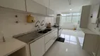 Foto 11 de Apartamento com 4 Quartos à venda, 185m² em Pitangueiras, Guarujá