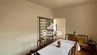 Foto 2 de Casa com 3 Quartos à venda, 195m² em Cazeca, Uberlândia