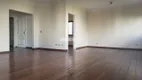 Foto 3 de Apartamento com 3 Quartos à venda, 213m² em Real Parque, São Paulo