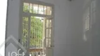 Foto 16 de Casa com 4 Quartos à venda, 190m² em Rio Branco, Porto Alegre