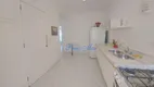 Foto 24 de Apartamento com 4 Quartos à venda, 230m² em Praia das Pitangueiras, Guarujá