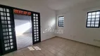 Foto 3 de Casa com 3 Quartos à venda, 150m² em Centro, Guararema