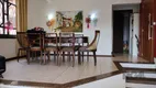 Foto 2 de Casa com 5 Quartos à venda, 235m² em Vila Nova, Porto Alegre