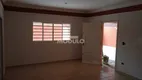 Foto 60 de Casa com 4 Quartos para alugar, 243m² em Tubalina, Uberlândia