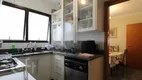 Foto 16 de Apartamento com 3 Quartos à venda, 140m² em Itaim Bibi, São Paulo