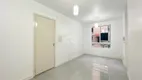 Foto 2 de Apartamento com 2 Quartos à venda, 42m² em Fátima, Canoas