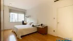 Foto 4 de Apartamento com 3 Quartos à venda, 230m² em Higienópolis, São Paulo