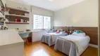 Foto 15 de Apartamento com 3 Quartos à venda, 230m² em Higienópolis, São Paulo
