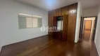 Foto 11 de Casa com 3 Quartos à venda, 220m² em Santa Mônica, Uberlândia