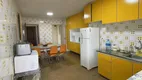 Foto 2 de Apartamento com 4 Quartos à venda, 194m² em Praia das Pitangueiras, Guarujá