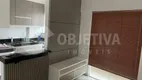 Foto 4 de Apartamento com 2 Quartos à venda, 52m² em Alto Umuarama, Uberlândia