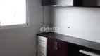 Foto 13 de Apartamento com 3 Quartos para alugar, 186m² em Santa Mônica, Uberlândia