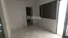 Foto 3 de Casa com 3 Quartos para alugar, 70m² em Saraiva, Uberlândia