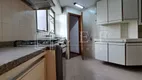 Foto 2 de Apartamento com 3 Quartos à venda, 200m² em Itaim Bibi, São Paulo