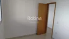 Foto 5 de Apartamento com 2 Quartos à venda, 46m² em Tubalina, Uberlândia