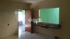 Foto 2 de Casa com 3 Quartos à venda, 180m² em São Jorge, Uberlândia