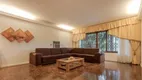 Foto 4 de Casa com 4 Quartos para venda ou aluguel, 327m² em Chácara das Pedras, Porto Alegre
