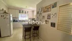 Foto 3 de Sobrado com 4 Quartos à venda, 184m² em Vila Bandeirantes, Goiânia