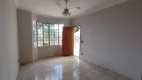 Foto 3 de Casa com 2 Quartos para alugar, 100m² em Cidade Jardim, Maringá