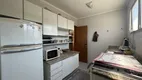 Foto 8 de Apartamento com 3 Quartos à venda, 130m² em Praia das Pitangueiras, Guarujá