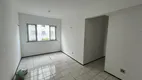 Foto 2 de Apartamento com 3 Quartos para alugar, 75m² em Jóquei Clube, Fortaleza