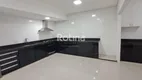 Foto 6 de Casa com 3 Quartos à venda, 180m² em Granada, Uberlândia