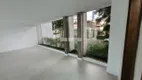 Foto 3 de Casa com 4 Quartos para alugar, 330m² em Moema, São Paulo