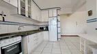 Foto 19 de Apartamento com 3 Quartos para alugar, 90m² em Centro, Bombinhas