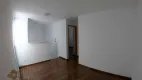 Foto 3 de Apartamento com 2 Quartos para alugar, 48m² em Jardim Caiapia, Cotia