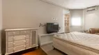 Foto 7 de Apartamento com 3 Quartos para alugar, 220m² em Vila Nova Conceição, São Paulo