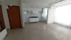 Foto 2 de Apartamento com 2 Quartos à venda, 65m² em Praia do Canto, Vitória