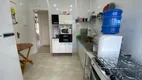 Foto 4 de Apartamento com 2 Quartos à venda, 75m² em Praia das Pitangueiras, Guarujá