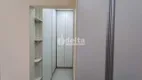 Foto 11 de Casa com 3 Quartos à venda, 198m² em Cidade Jardim, Uberlândia