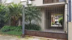 Foto 2 de Casa com 4 Quartos à venda, 200m² em Auxiliadora, Porto Alegre