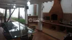 Foto 2 de Casa com 3 Quartos para alugar, 200m² em Centro, Araguari
