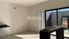 Foto 3 de Casa com 3 Quartos à venda, 110m² em Loteamento Portal do Vale II, Uberlândia