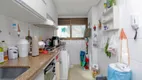 Foto 8 de Apartamento com 3 Quartos à venda, 80m² em Rio Branco, Porto Alegre