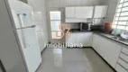 Foto 7 de Sobrado com 5 Quartos para venda ou aluguel, 270m² em Jaraguá, Uberlândia