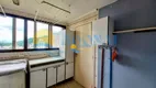 Foto 31 de Apartamento com 3 Quartos à venda, 166m² em Pitangueiras, Guarujá