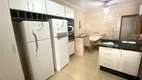 Foto 17 de Apartamento com 3 Quartos à venda, 145m² em Praia das Pitangueiras, Guarujá