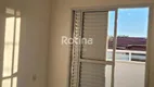 Foto 2 de Apartamento com 2 Quartos à venda, 52m² em Santa Mônica, Uberlândia